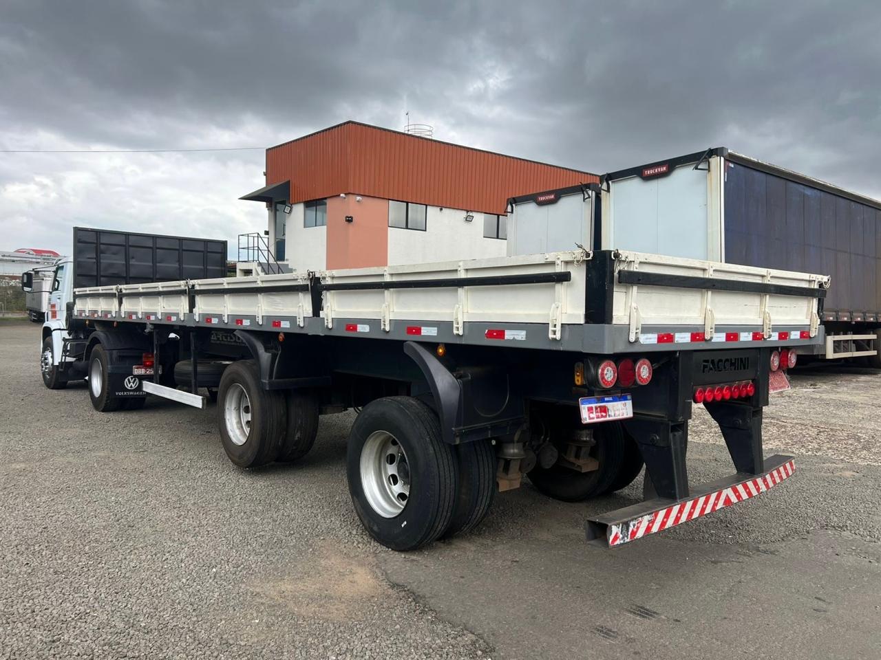 Carreta Carga Seca Facchini 2012 2 Eixos 10,5 Metros