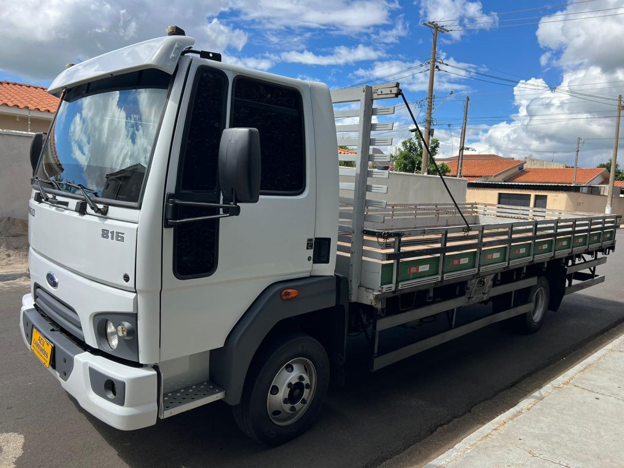 CARGO 816 2018 CARROCERIA 6,30 MTS