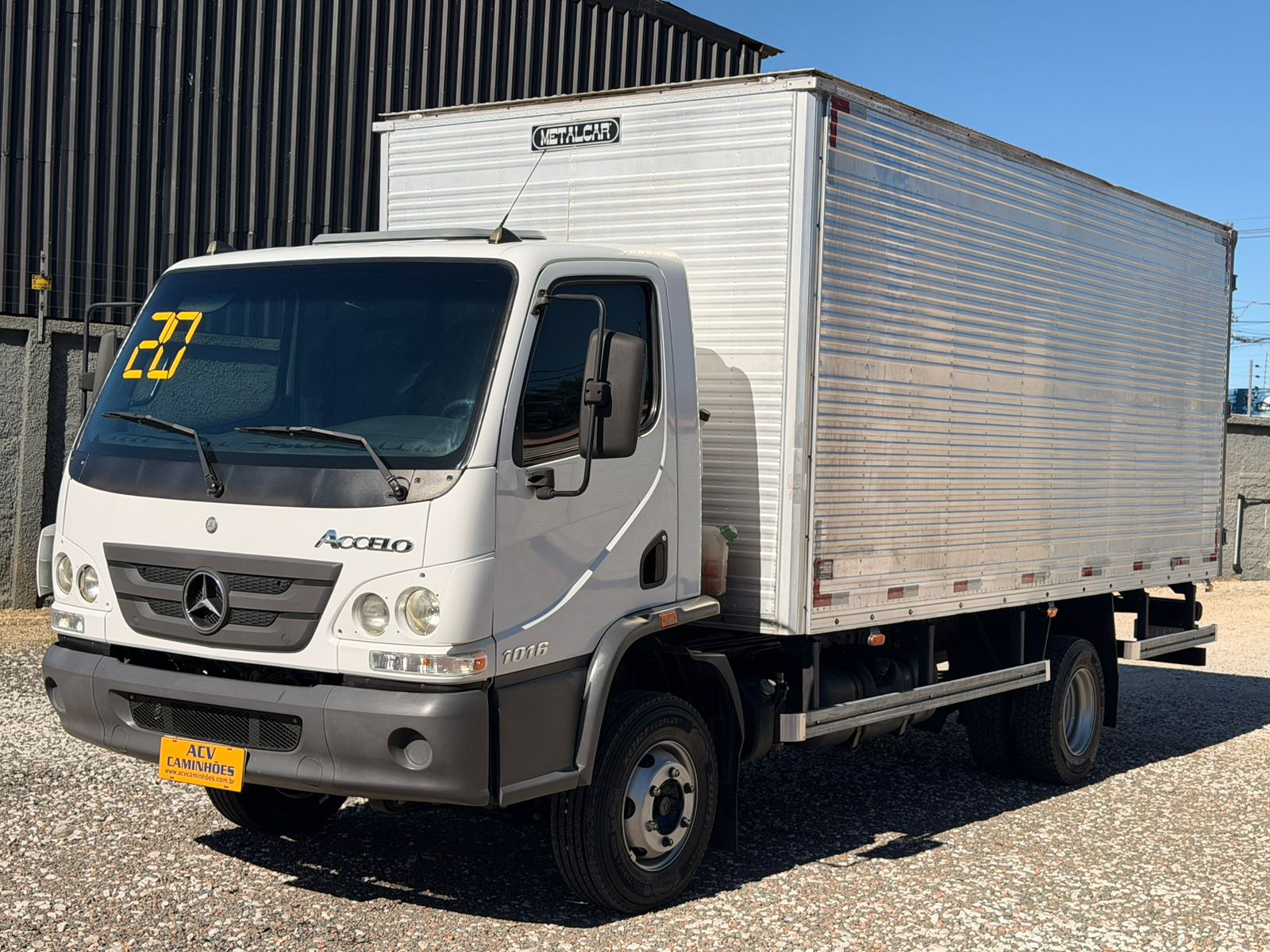 MB ACCELO 1016 2020 BAÚ 5,50 MTS